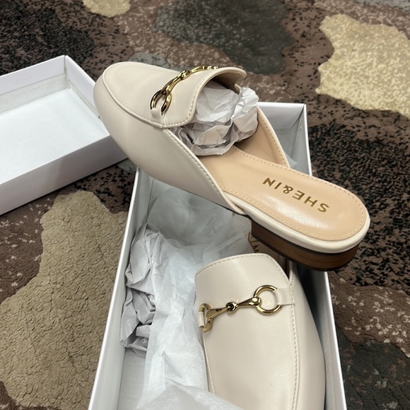 Mules - Picture 2 of 2